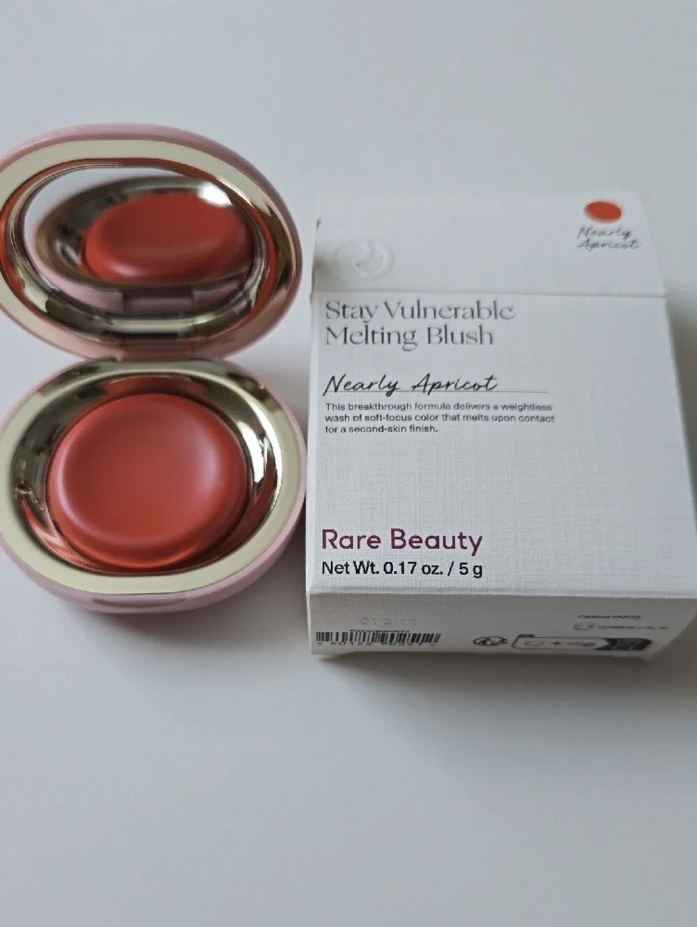 Rare Beauty Stay Vulnerable Melting Blush - Nearly Apricot